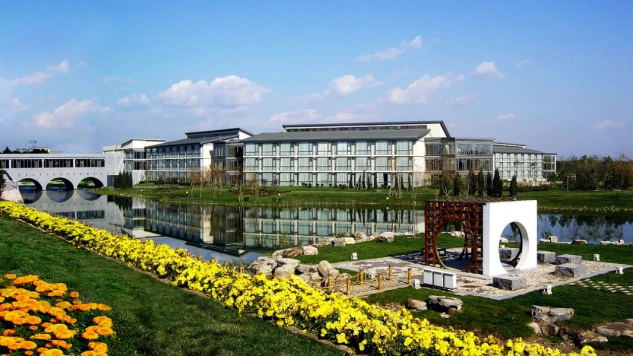 1726152868457232.jpg 喜報!海國投集團所屬龍徽文創(chuàng)公司及稻香湖景酒店榮獲“首都文明單位”稱號!866.jpg